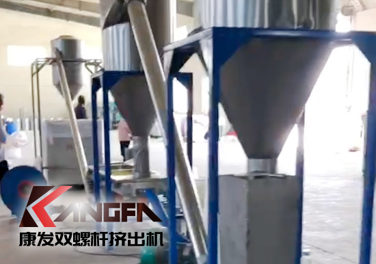 提升公司服務(wù)形象及品質(zhì)，不斷改善產(chǎn)品和服務(wù)質(zhì)量，促進雙方保持長期合作關(guān)系！康發(fā)雙螺桿擠出機新疆烏魯木齊某客戶服務(wù)回訪！