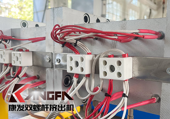 康發(fā)橡塑——雙螺桿擠出機(jī)源頭廠家 公司主營JSH-K系列、JSH雙螺桿系列、JSH雙階系列成套設(shè)備