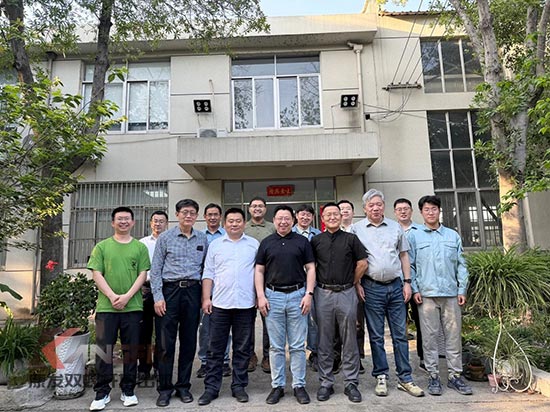 中石化石科院院長李明豐率隊蒞臨康發(fā)雙螺桿造粒機調研廢塑料循環(huán)利用項目