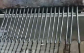 解市場(chǎng)所需，黑色駐極高韌性熔噴專用料生產(chǎn)中（視頻）——康發(fā)雙螺桿擠出機(jī)